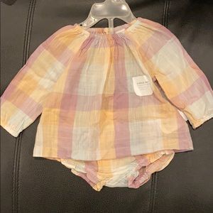 Baby girl outfit. Size 3-6 months